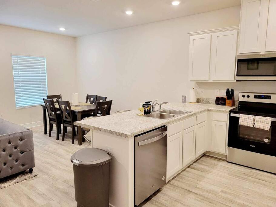 Brand New House In Pensacola,Ev Connector Availableアパートメント エクステリア 写真