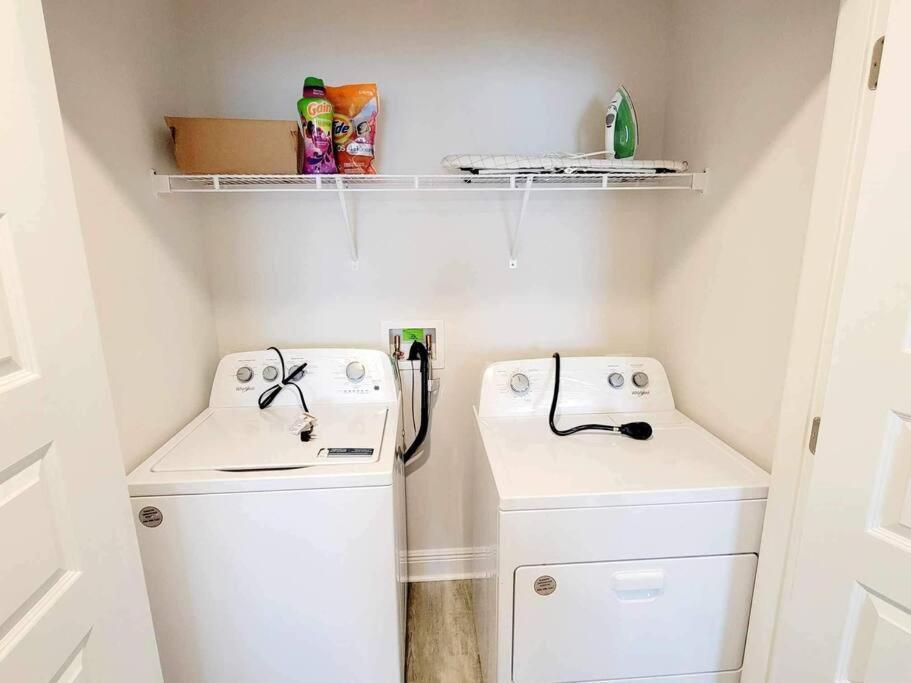 Brand New House In Pensacola,Ev Connector Availableアパートメント エクステリア 写真